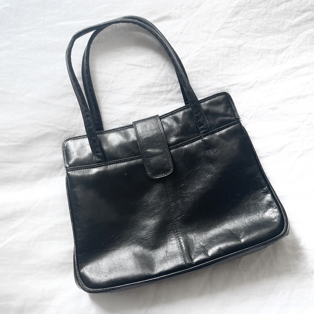 Vintage Glossy Black Leather Handbag